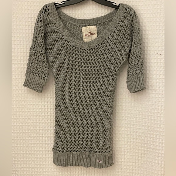 Hollister crochet gray sweater size XS/S - Picture 2 of 4